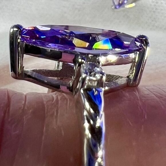 Bella Luce Ring, Lavender and Diamond Cubic Zirconium in Sterling Silver, Size 9 - Picture 5 of 9